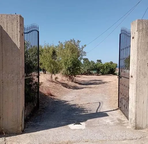 Casa Titi Holiday home *